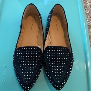 Women’s cute black flats.  NWOT